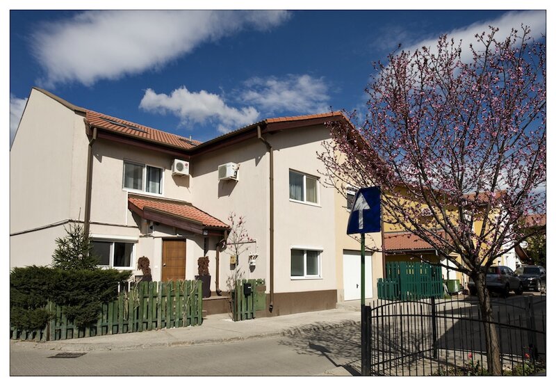 Pipera, Iancu Nicolae, Gamma Delta, vila.
